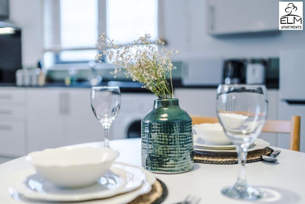 Cozy 1 Bedroom Apartment, Prime Location , Free Parking แมนเชสเตอร์ ภายนอก รูปภาพ